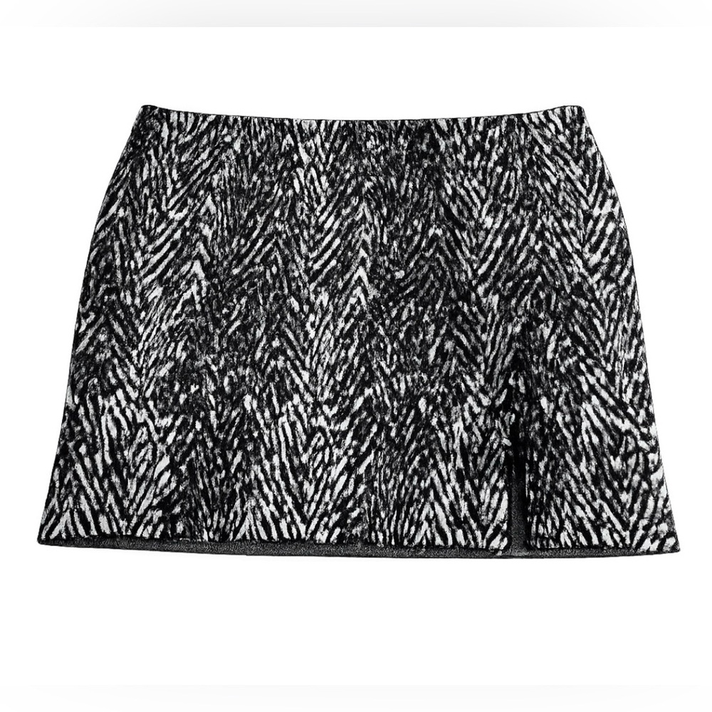 Banana Republic Black and White Mini Skirt